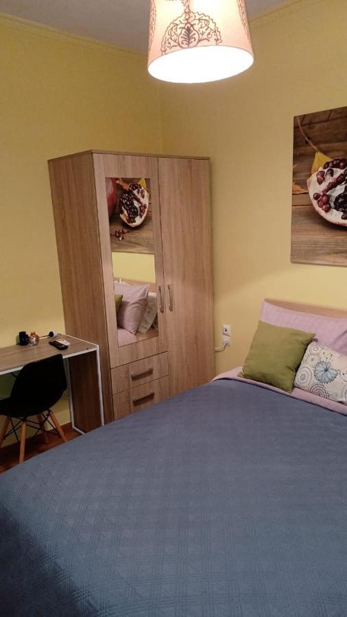 Central 6Th Floor Studio Near Metro & View&200Mbps Афины Экстерьер фото