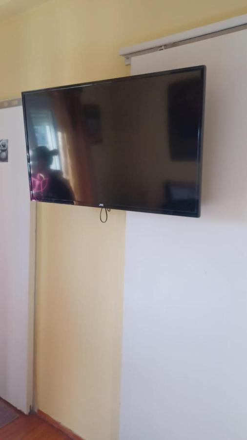 Central 6Th Floor Studio Near Metro & View&200Mbps Афины Экстерьер фото